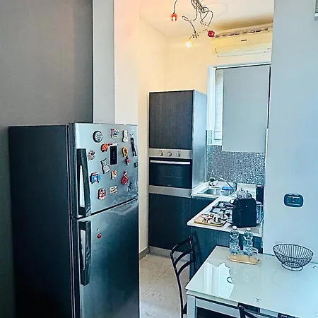 R&g House - Moderno Vicino Metropolitana - Modern Close To The Metro * تورينو