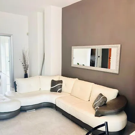 R&g House - Moderno Vicino Metropolitana - Modern Close To The Metro