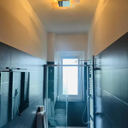 Apartmán R&g House - Moderno Vicino Metropolitana - Modern Close To The Metro *