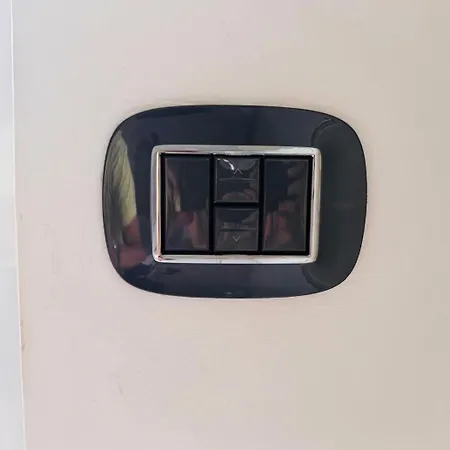 R&g House - Moderno Vicino Metropolitana - Modern Close To The Metro شقة تورينو