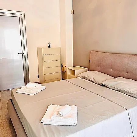 R&g House - Moderno Vicino Metropolitana - Modern Close To The Metro *