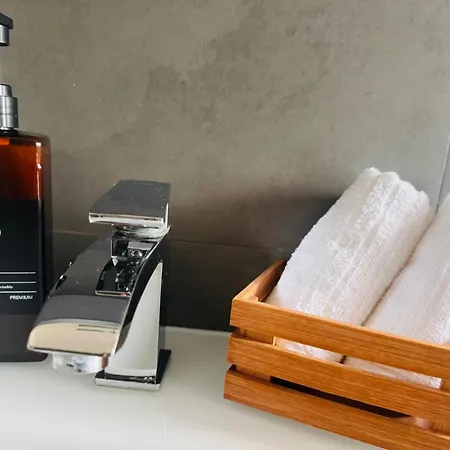 R&g House - Moderno Vicino Metropolitana - Modern Close To The Metro شقة تورينو