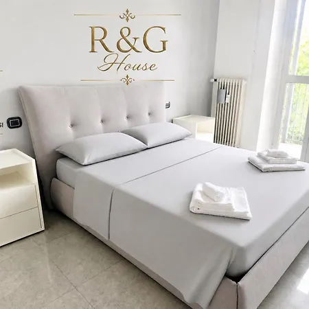 R&g House - Moderno Vicino Metropolitana - Modern Close To The Metro Turín