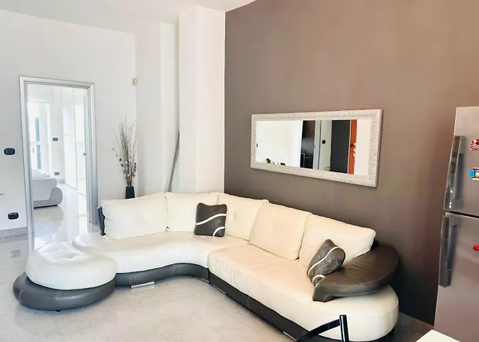 R&g House - Moderno Vicino Metropolitana - Modern Close To The Metro